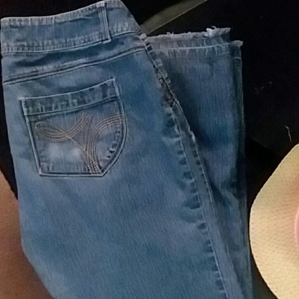 Apollo JEANS - Picture 2 of 4